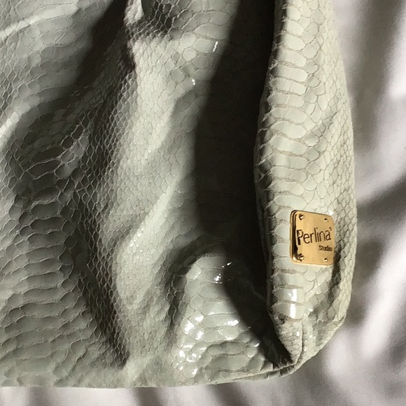 Perlina studio leather clutch bag. - Picture 2 of 4